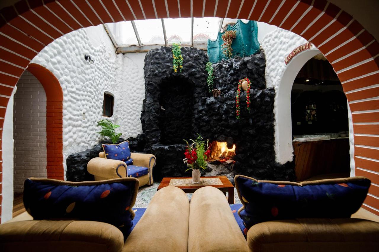 Carlos V Hotel Cusco Ngoại thất bức ảnh